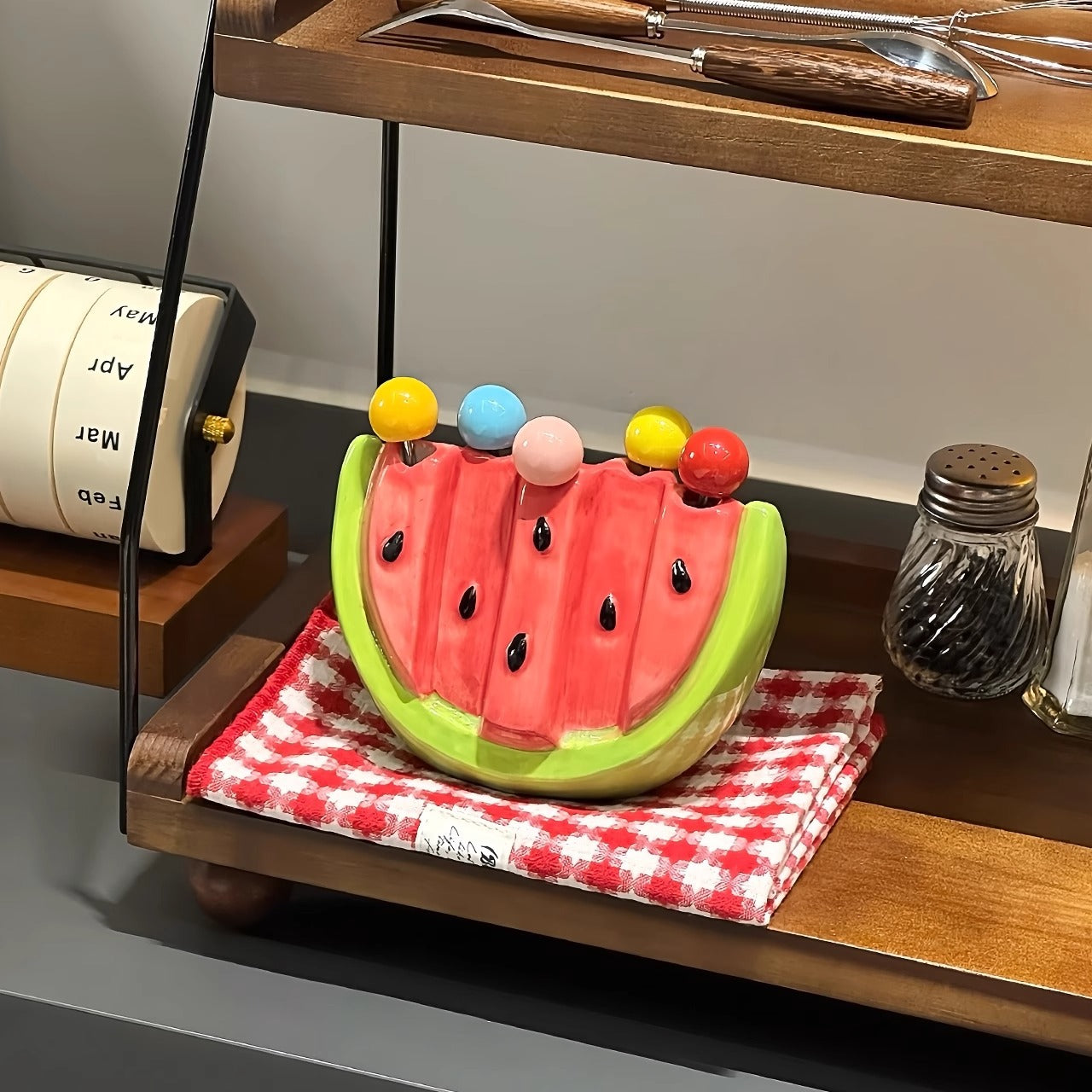 Watermelon-shaped fruit fork