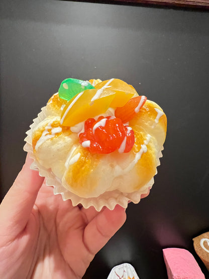 Fruit mini cake refrigerator magnets