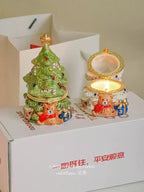Scent candle Christmas tree shape